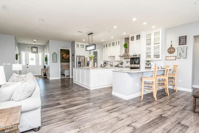 $1,250,000 | 14157 Glen Farms Drive, Glen St. Mary, FL 32040