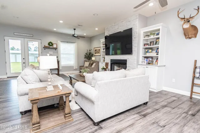 $1,250,000 | 14157 Glen Farms Drive, Glen St. Mary, FL 32040