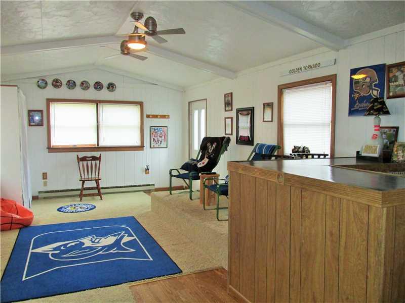 113 Easy Street Butler, PA 16001 - Photo 21 of 21 Den/Family/Great Room.
