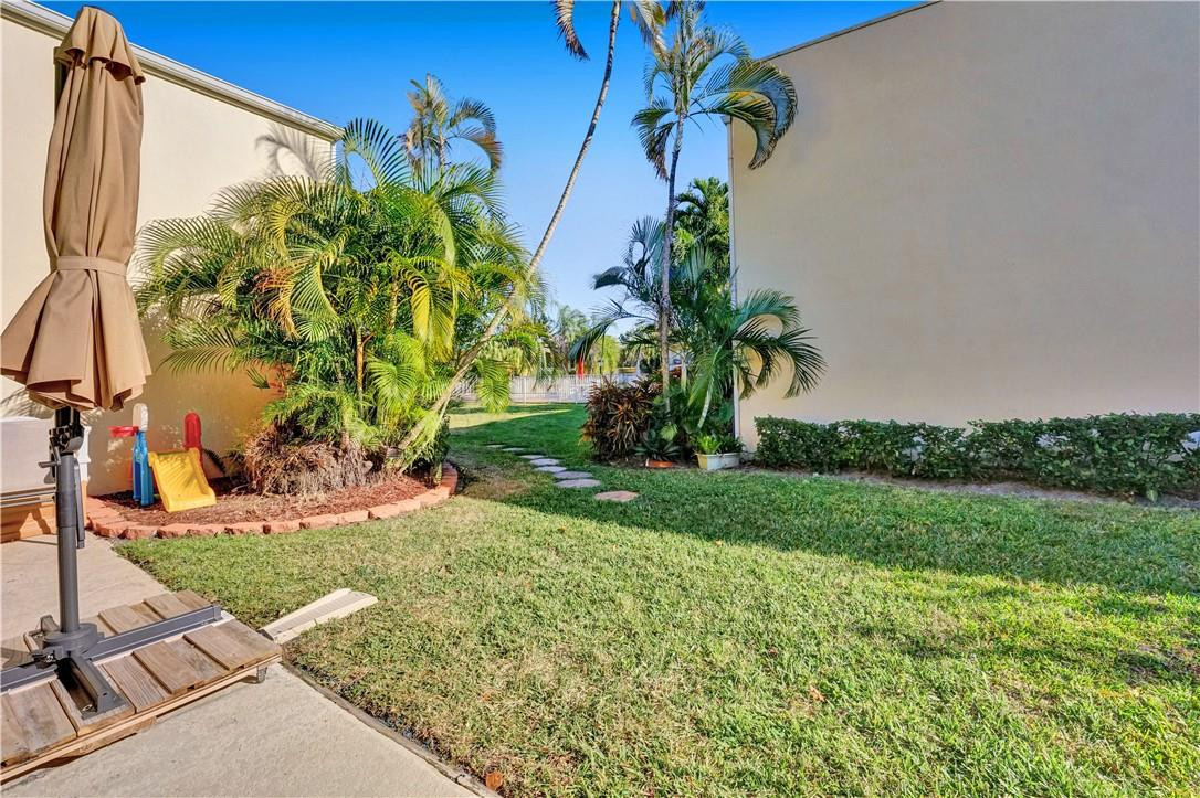 398 Golfview Road, Unit J North Palm Beach, FL 33408 - Photo 62 of 66 Photo 62