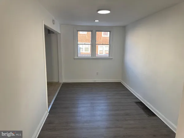 $1,800 | 1203 Edgehill Road, Darby, PA 19023