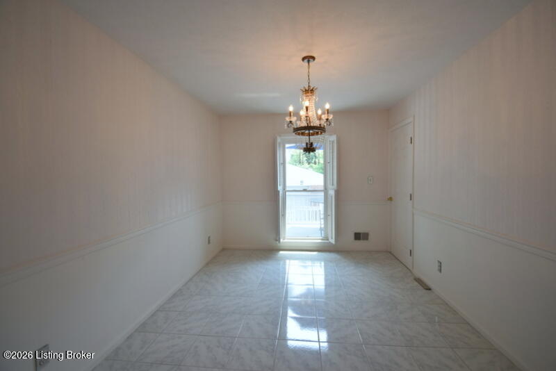 614 Stivers Road Louisville, KY 40207 - Photo 23 of 69 DSC_0115