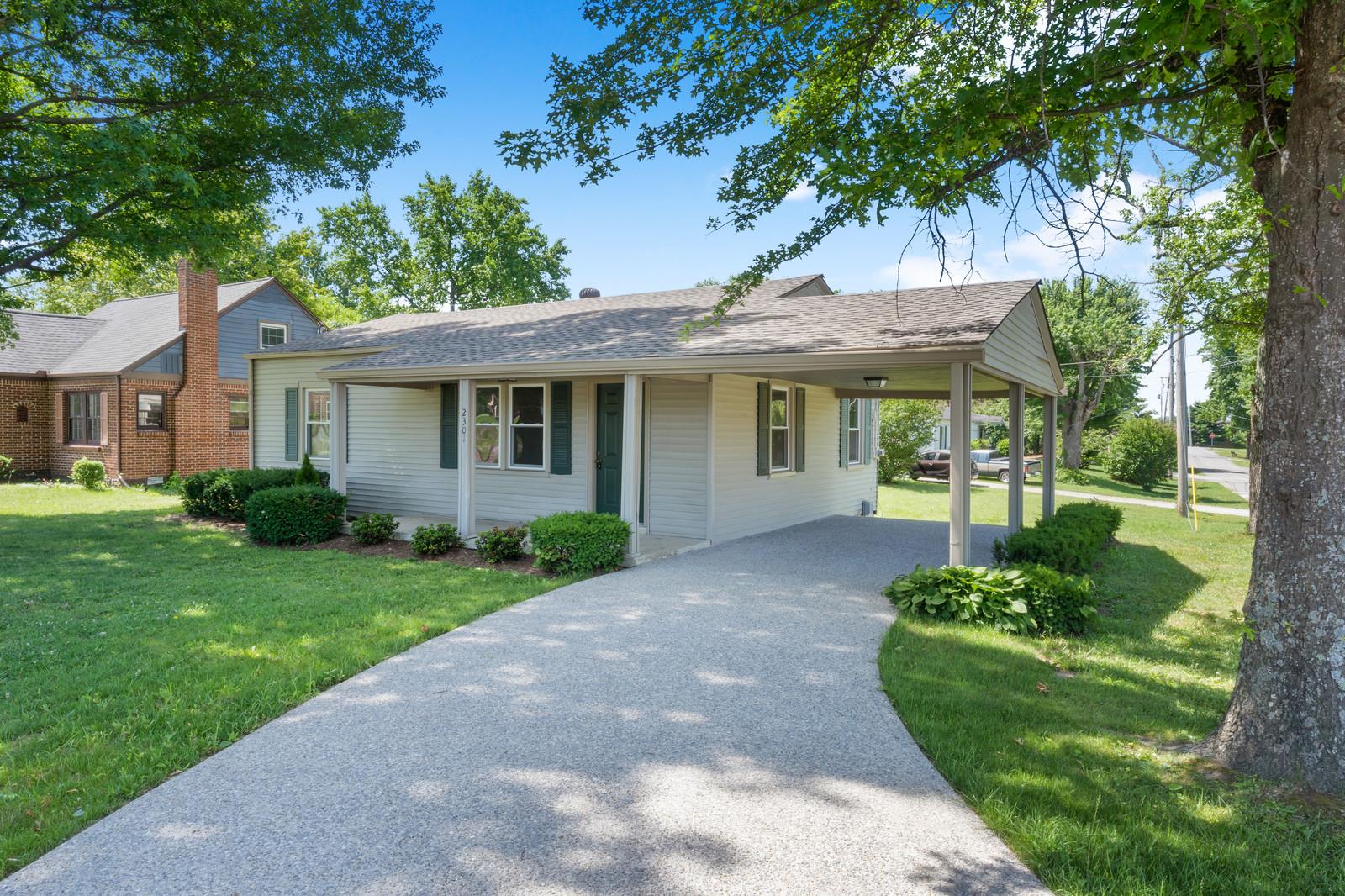 2301 Memorial Boulevard Springfield, TN 37172 - Photo 2 of 8 Gallery Image 2