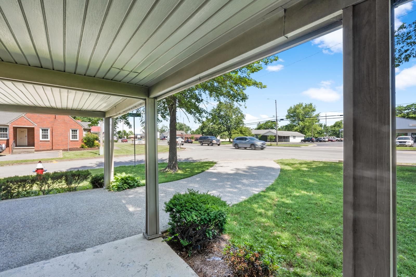 2301 Memorial Boulevard Springfield, TN 37172 - Photo 8 of 8 Gallery Image 8