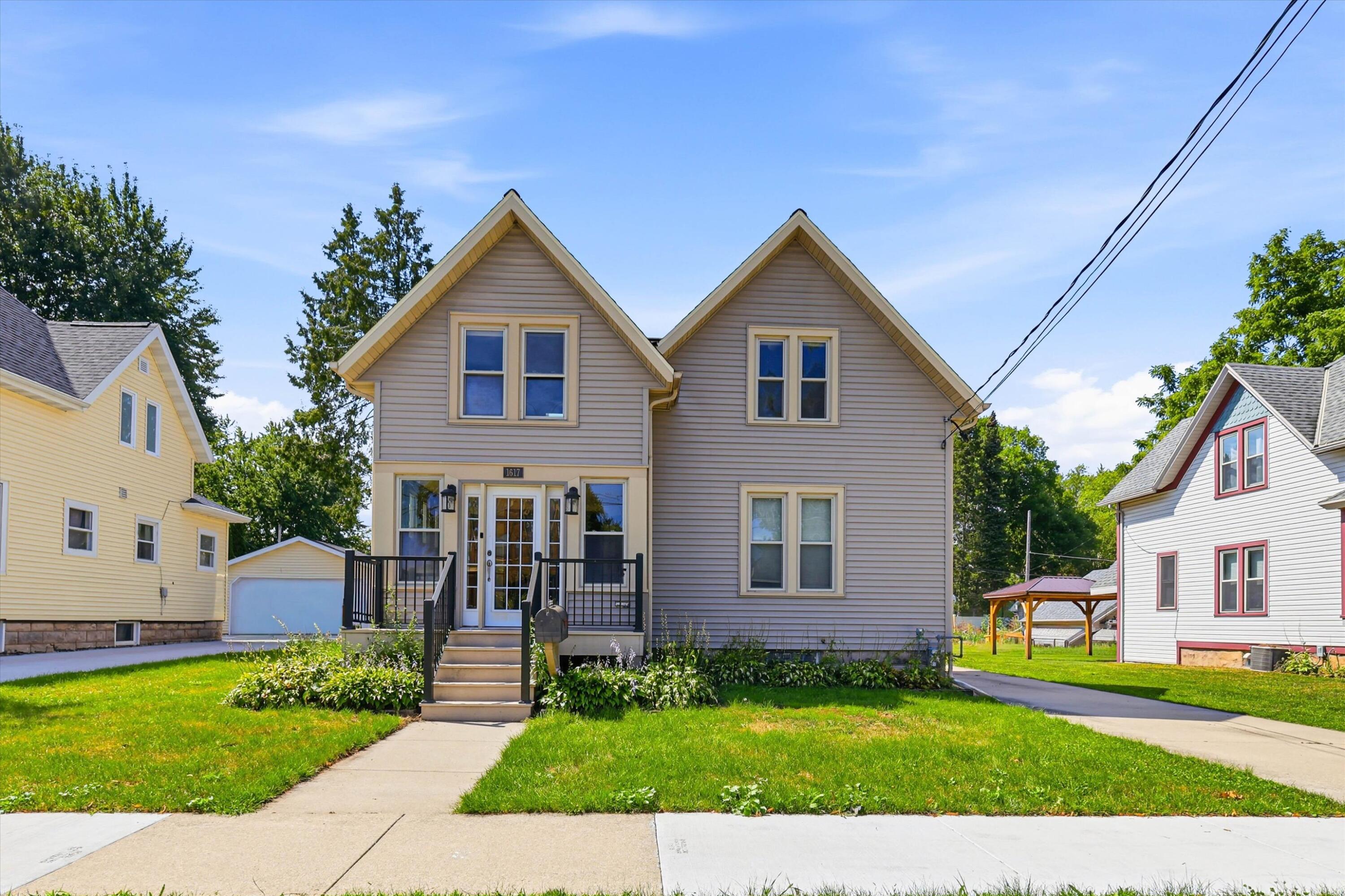 1617 North Morrison Street Appleton, WI 54911 - Photo 1 of 34 01-1617 N Morrison St-1