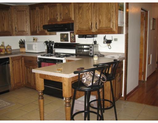 1219 Cornplanter Road Cabot, PA 16023 - Photo 5 of 15 Kitchen.