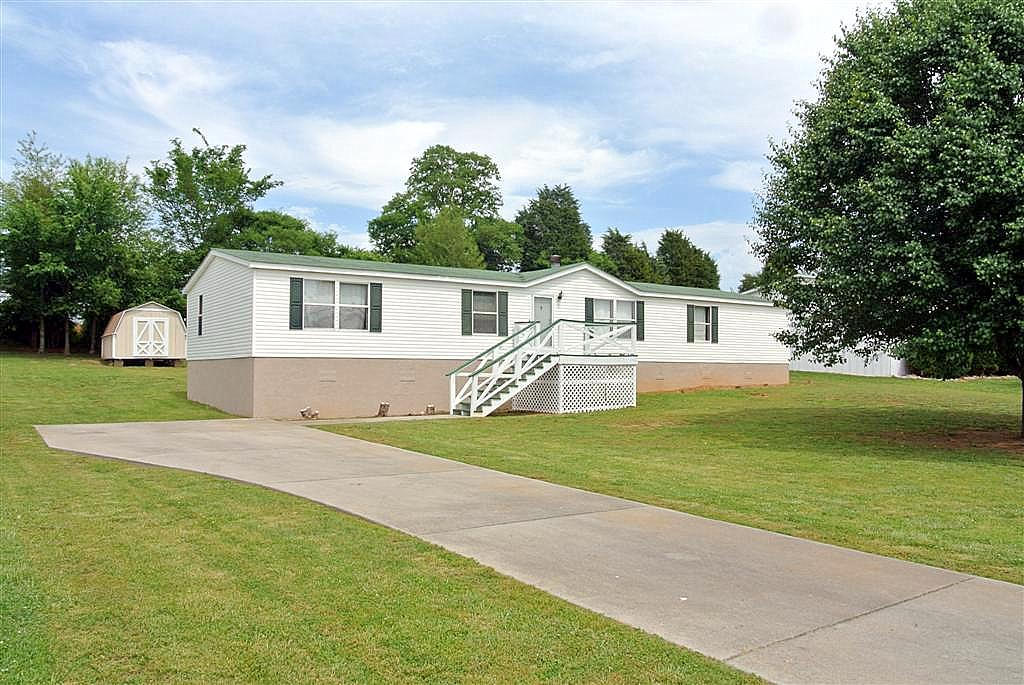 954 Ridgeview Road Maryville, TN 37801 - Photo 1 of 40 Ridge View