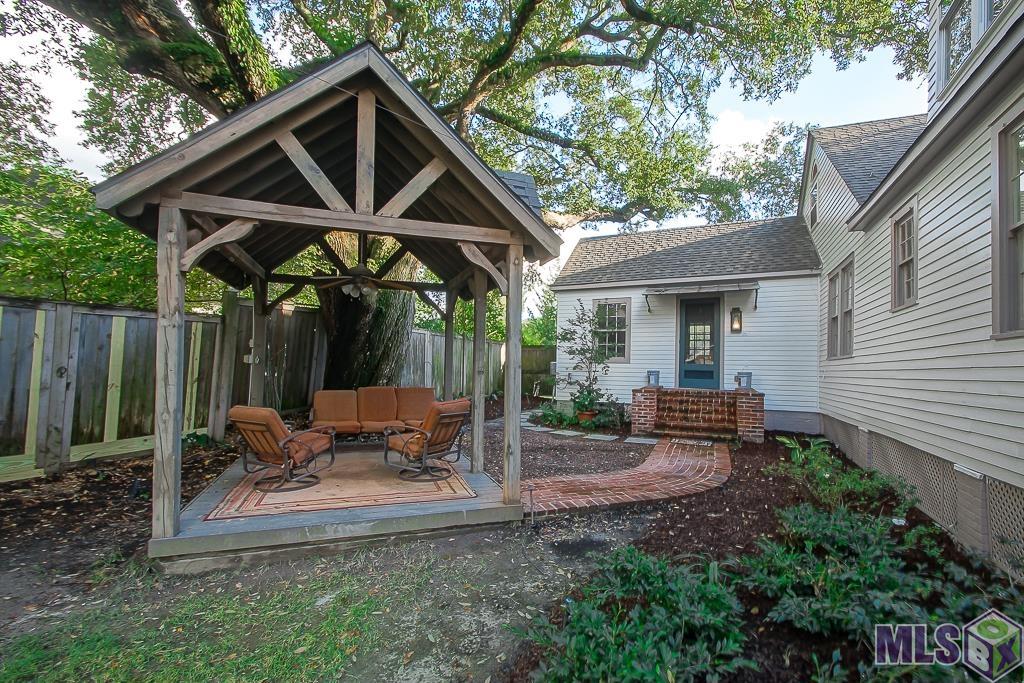 2221 Olive Street Baton Rouge, LA 70806 - Photo 32 of 33 Covered Deck