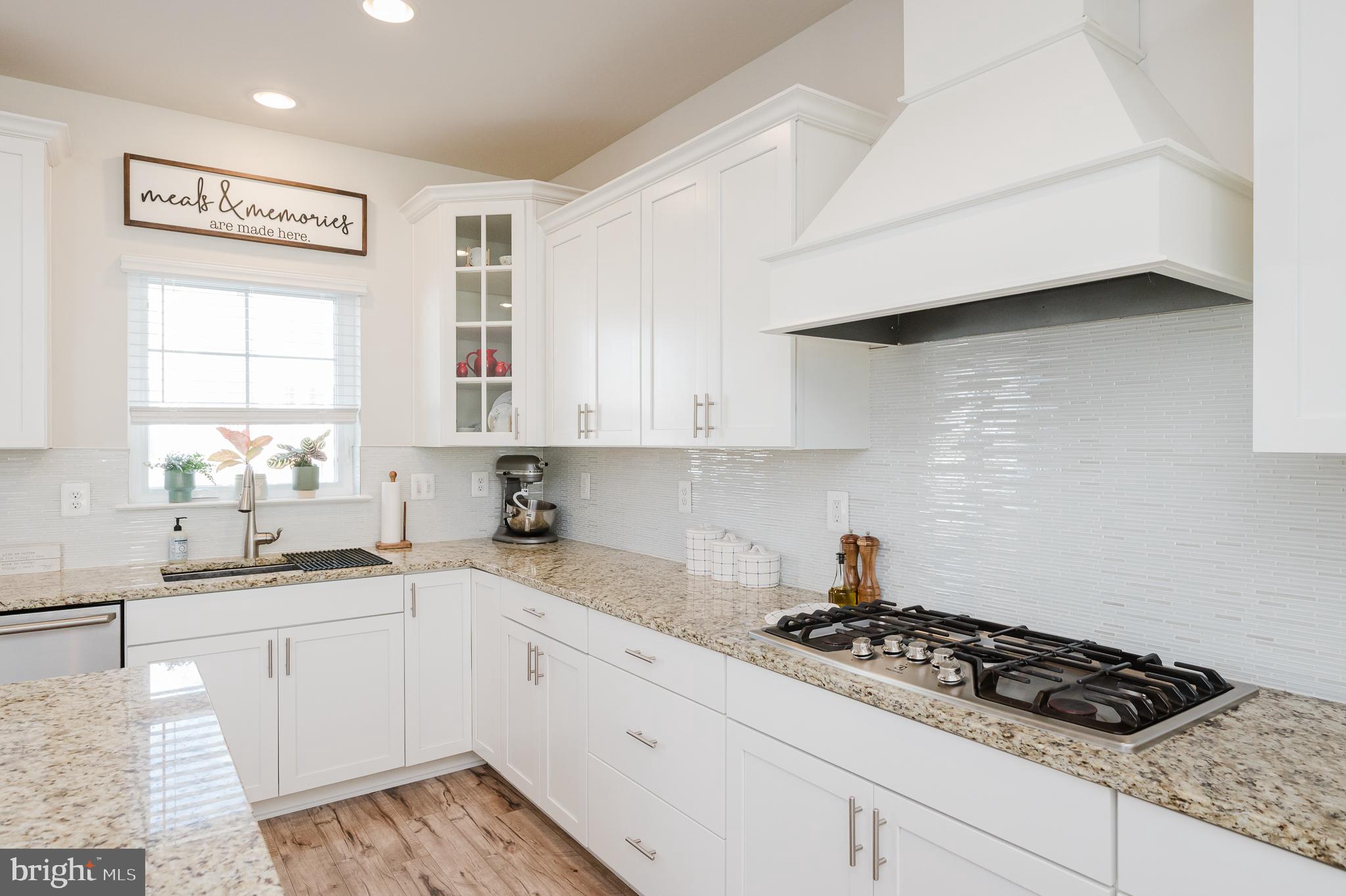 Gas cooktop