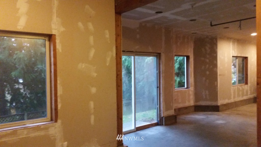 2520 243rd Place Southeast Bothell, WA 98021 - Photo 11 of 19