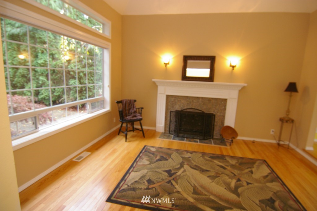 2520 243rd Place Southeast Bothell, WA 98021 - Photo 5 of 19