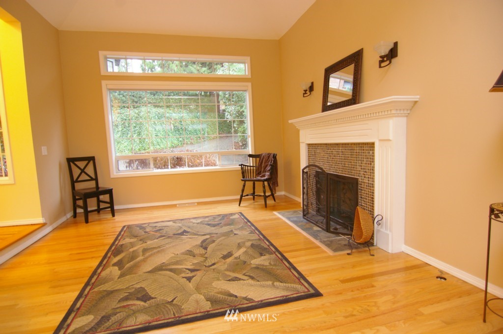 2520 243rd Place Southeast Bothell, WA 98021 - Photo 6 of 19