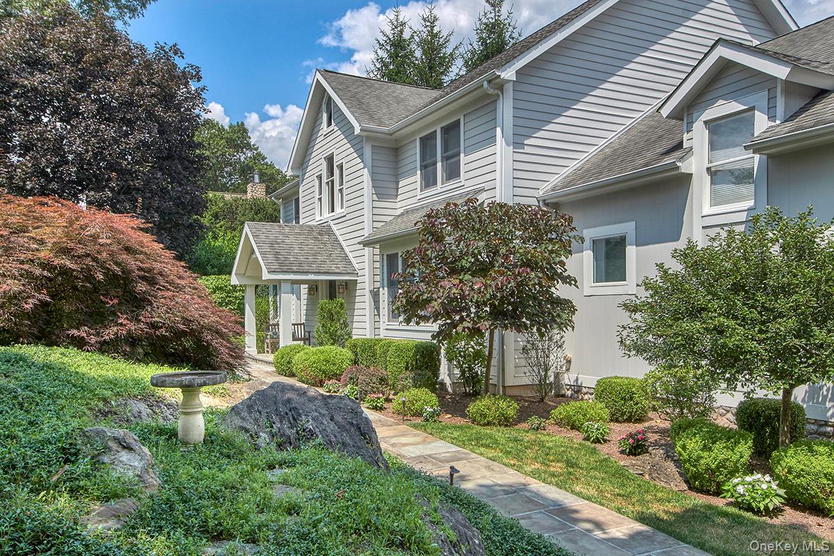 17 Byram Meadows Road Armonk, NY 10504 - Photo 4 of 46