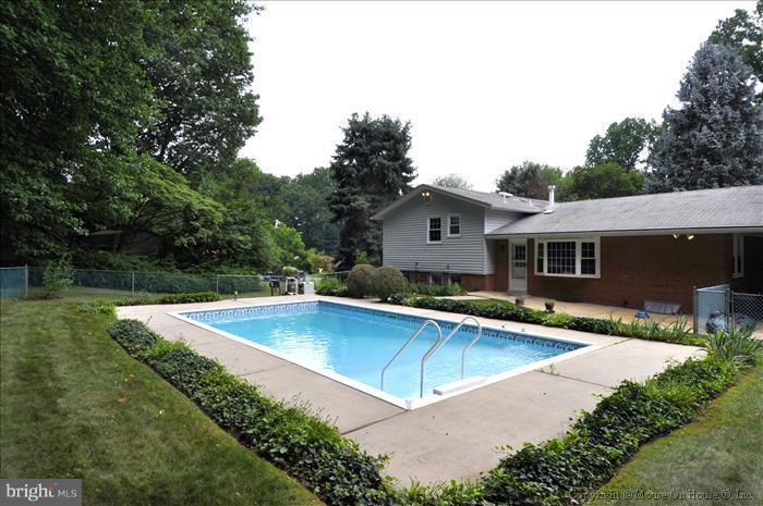 2203 Musgrove Road Silver Spring, MD 20904 - Photo 24 of 30 Exterior (Rear)