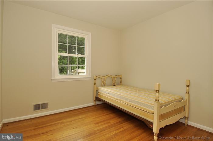 2203 Musgrove Road Silver Spring, MD 20904 - Photo 7 of 30 Bedroom