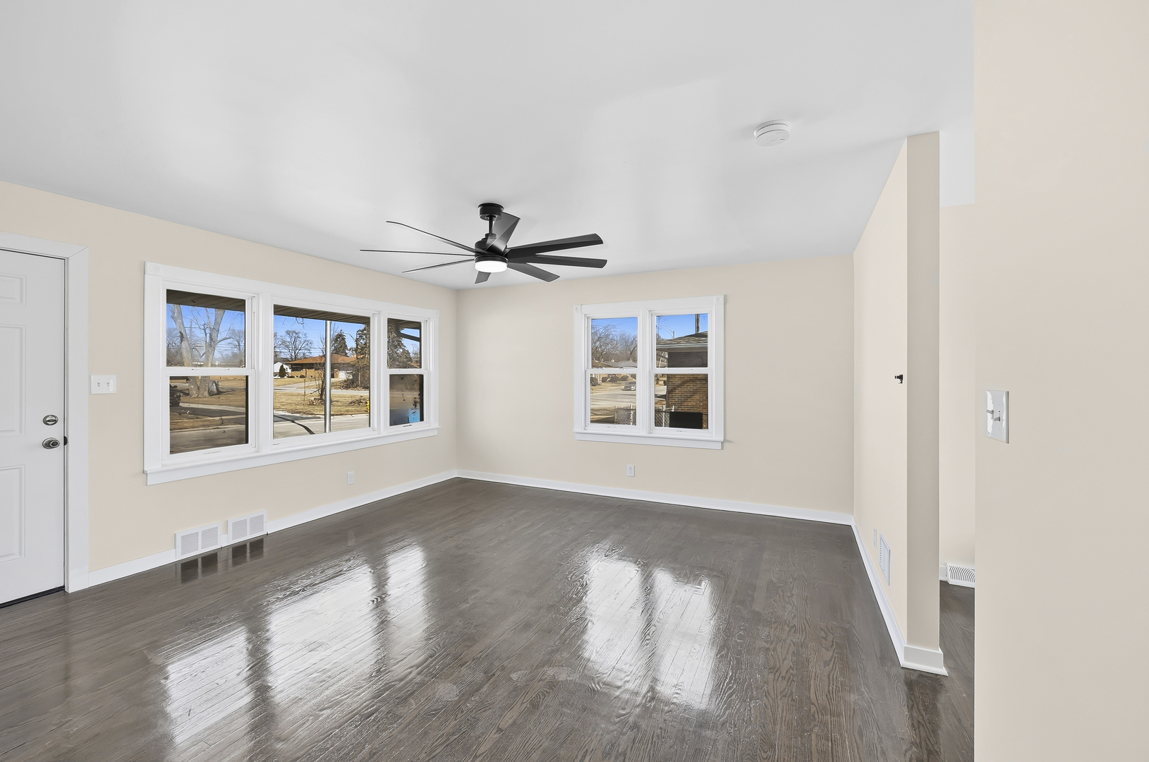 330 West Hickory Street Chicago Heights, IL 60411 - Photo 8 of 22