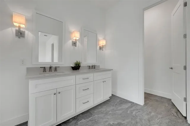 $750,000 | 4729 Brockwell Dr. Drive, Carrollton, TX 75010