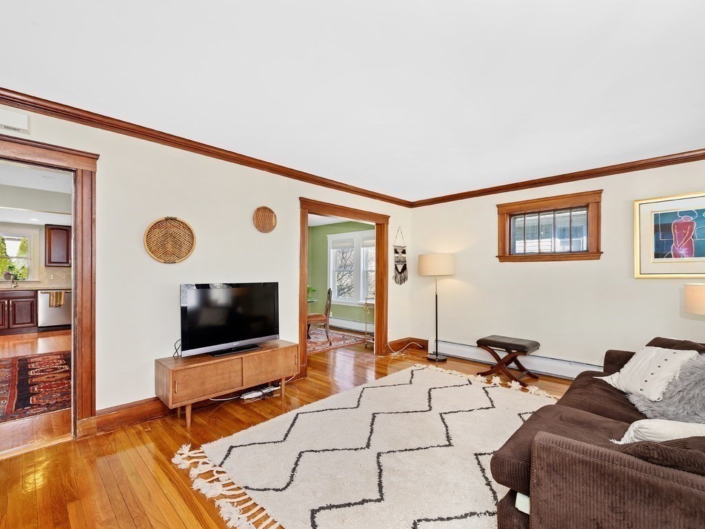 33 Fountain Road Arlington, MA 02476 - Photo 9 of 27 Gallery Image 9