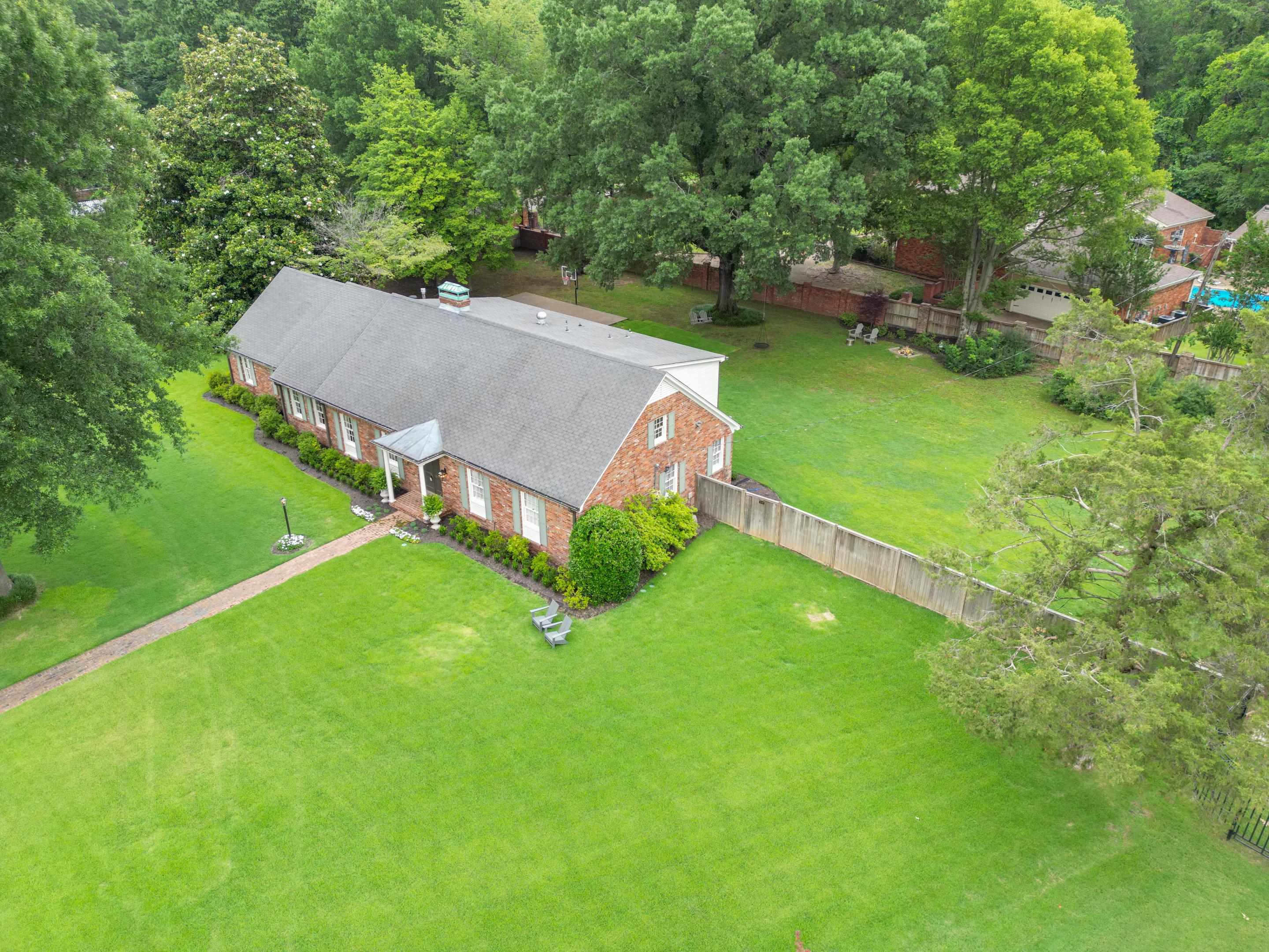 1226 Fair Meadow Road Memphis, TN 38117 - Photo 2 of 40 Aerial view