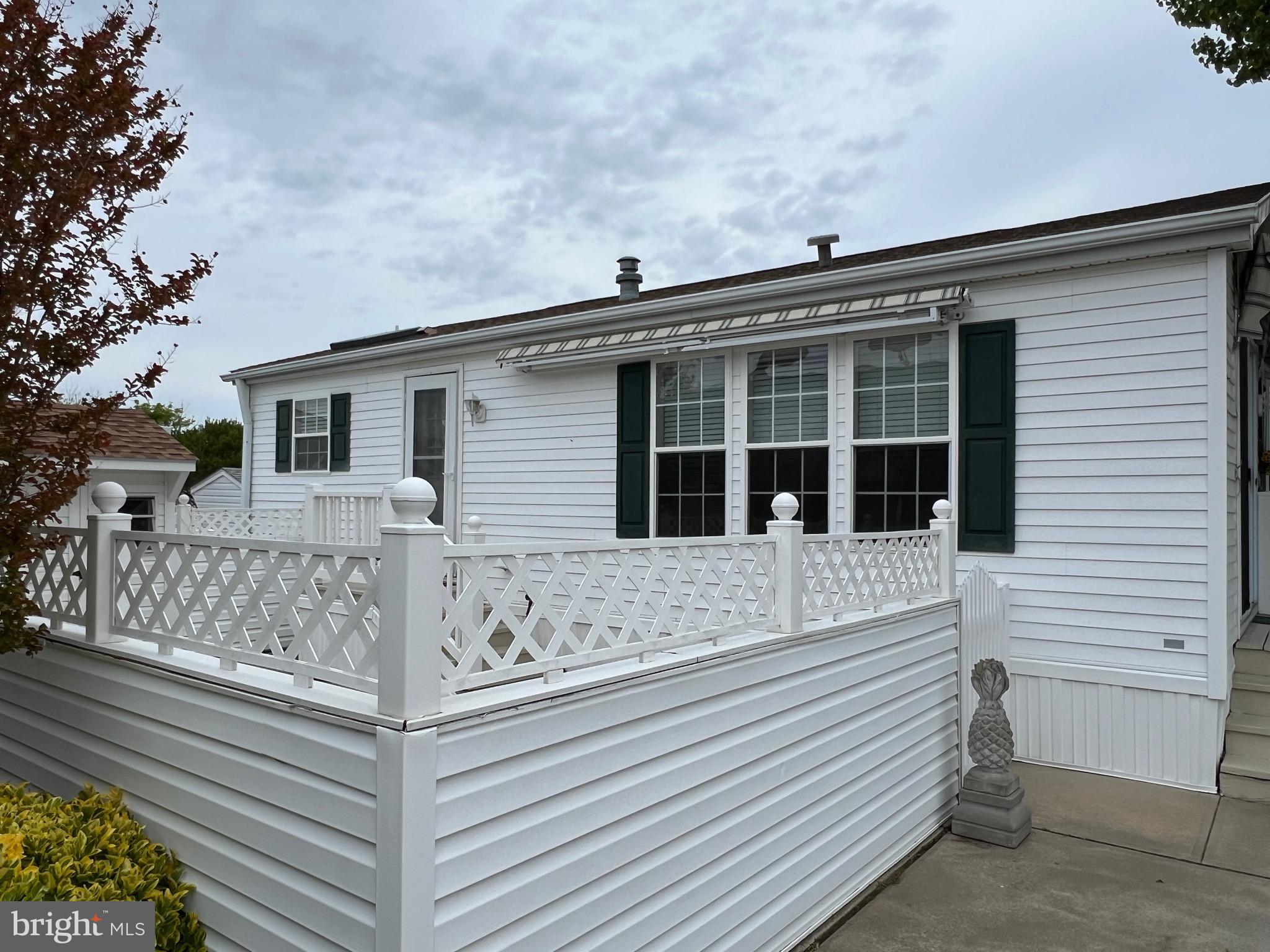8830 Bay Ridge Drive Berlin, MD 21811 - Photo 6 of 121 Side View