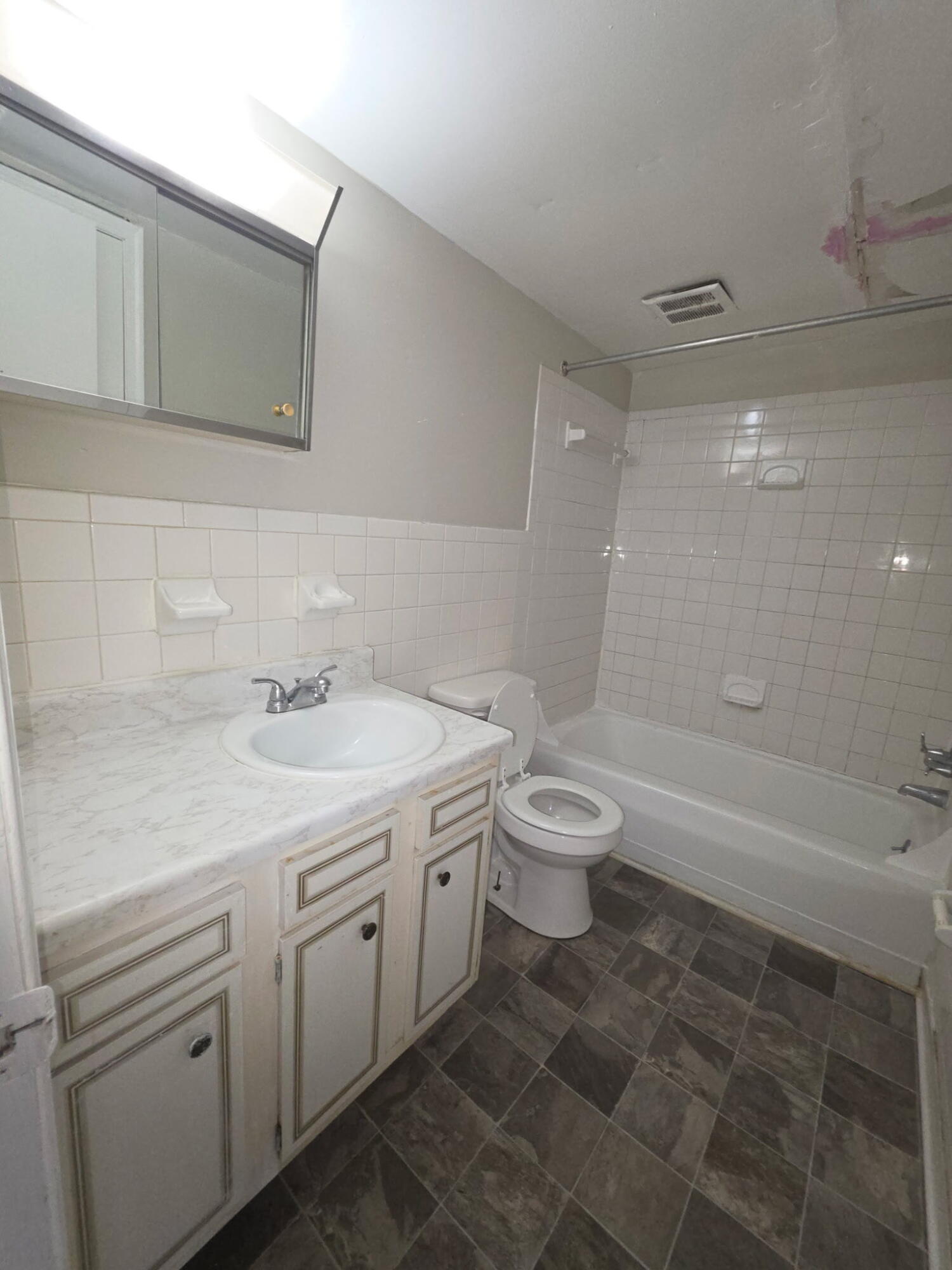 719 Townside Road Southwest, Unit 18 Roanoke, VA 24014 - Photo 3 of 11 7902