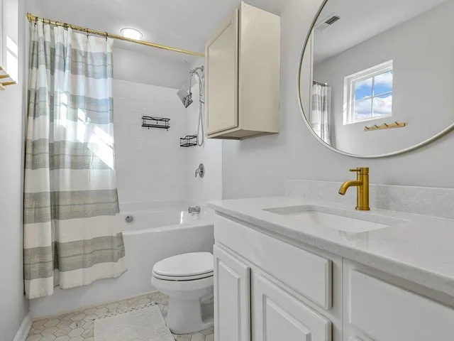 $289,999 | 404 Sweeny Court, Boiling Springs, SC 29316