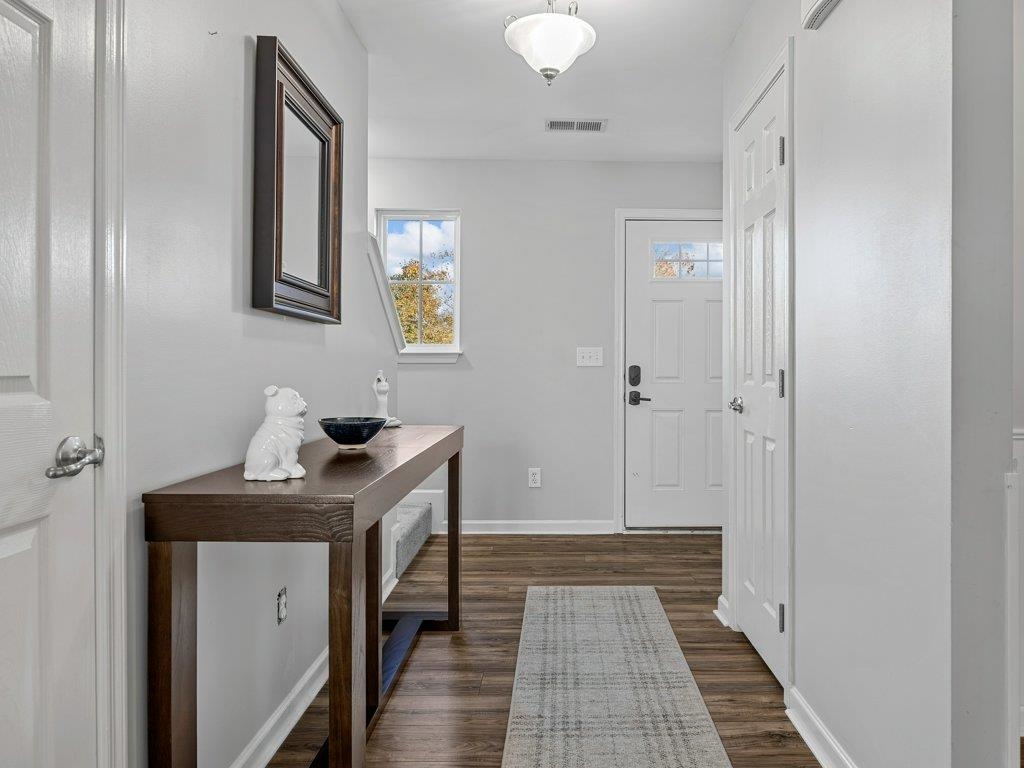 404 Sweeny Court Boiling Springs, SC 29316 - Photo 4 of 34