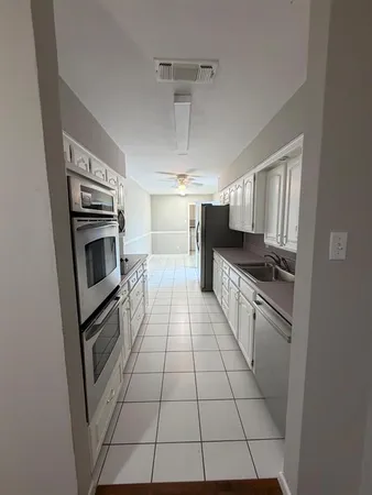 $2,400 | 411 East Alexander Lane, Euless, TX 76040