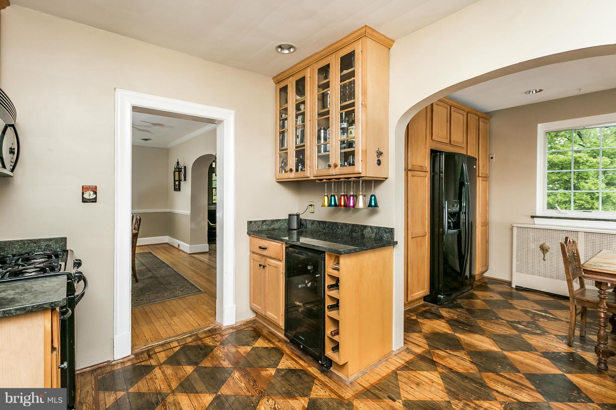 2414 Brambleton Road Baltimore, MD 21209 - Photo 11 of 30 Kitchen