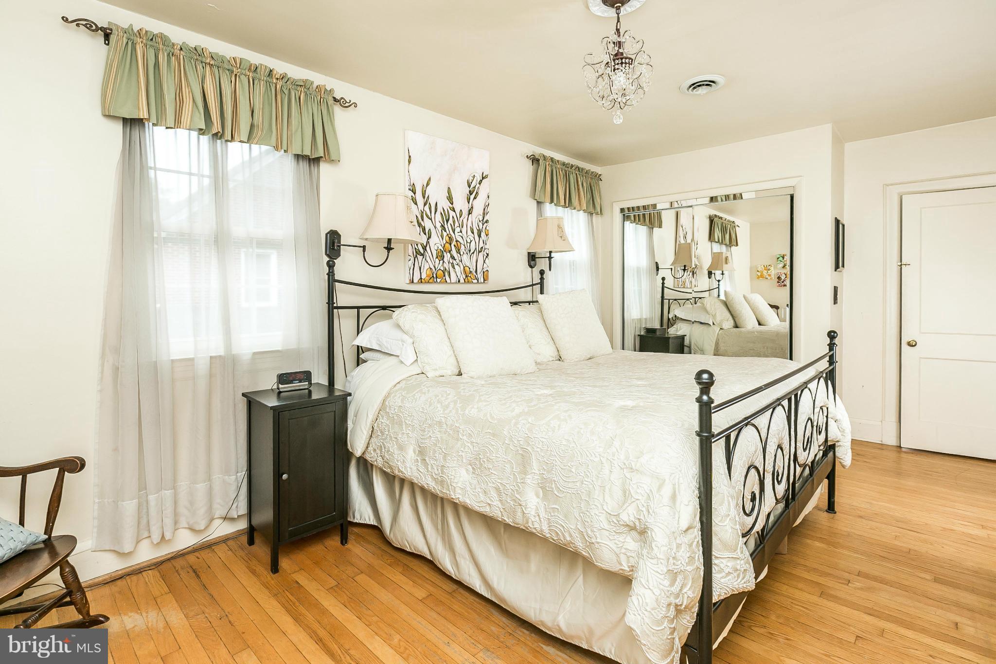 2414 Brambleton Road Baltimore, MD 21209 - Photo 16 of 30 Bedroom (Master)