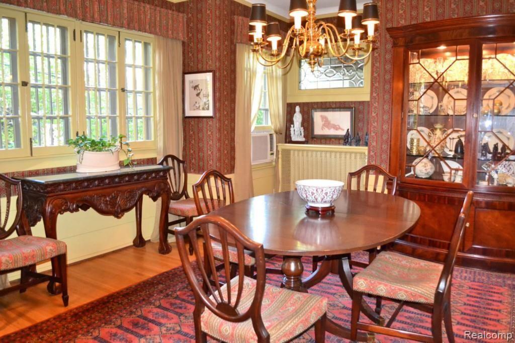 952 Southfield Road Birmingham, MI 48009 - Photo 10 of 25 Formal Dining Room