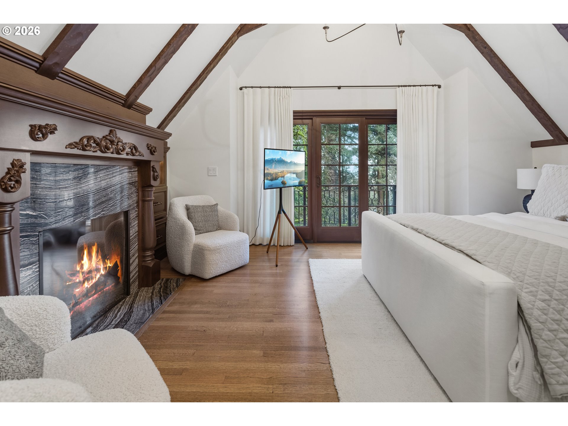 2897 Southwest Rutland Terrace Portland, OR 97205 - Photo 25 of 46 a living room with furniture and a fireplace