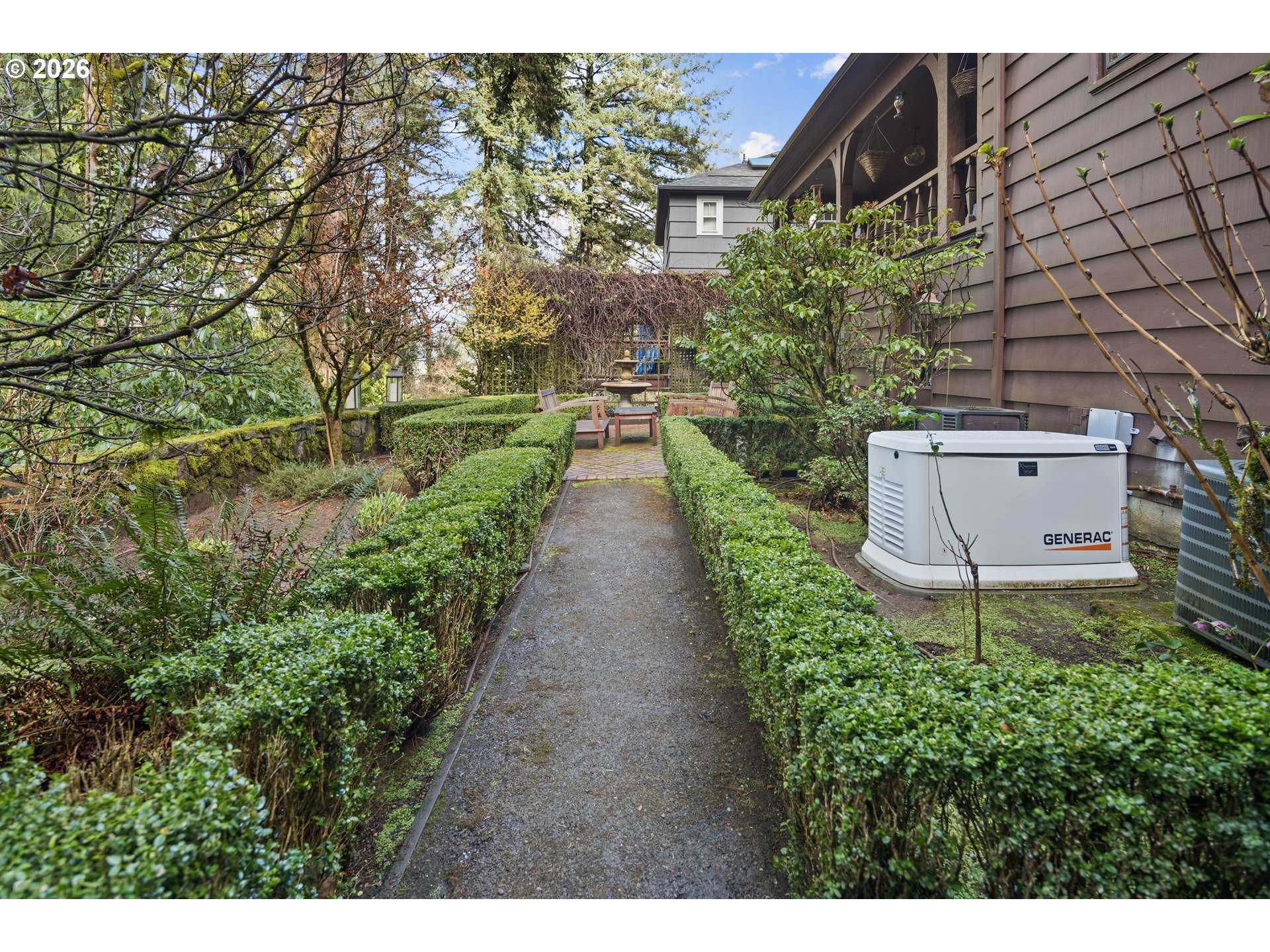 2897 Southwest Rutland Terrace Portland, OR 97205 - Photo 38 of 46 a view of a pathway with a park