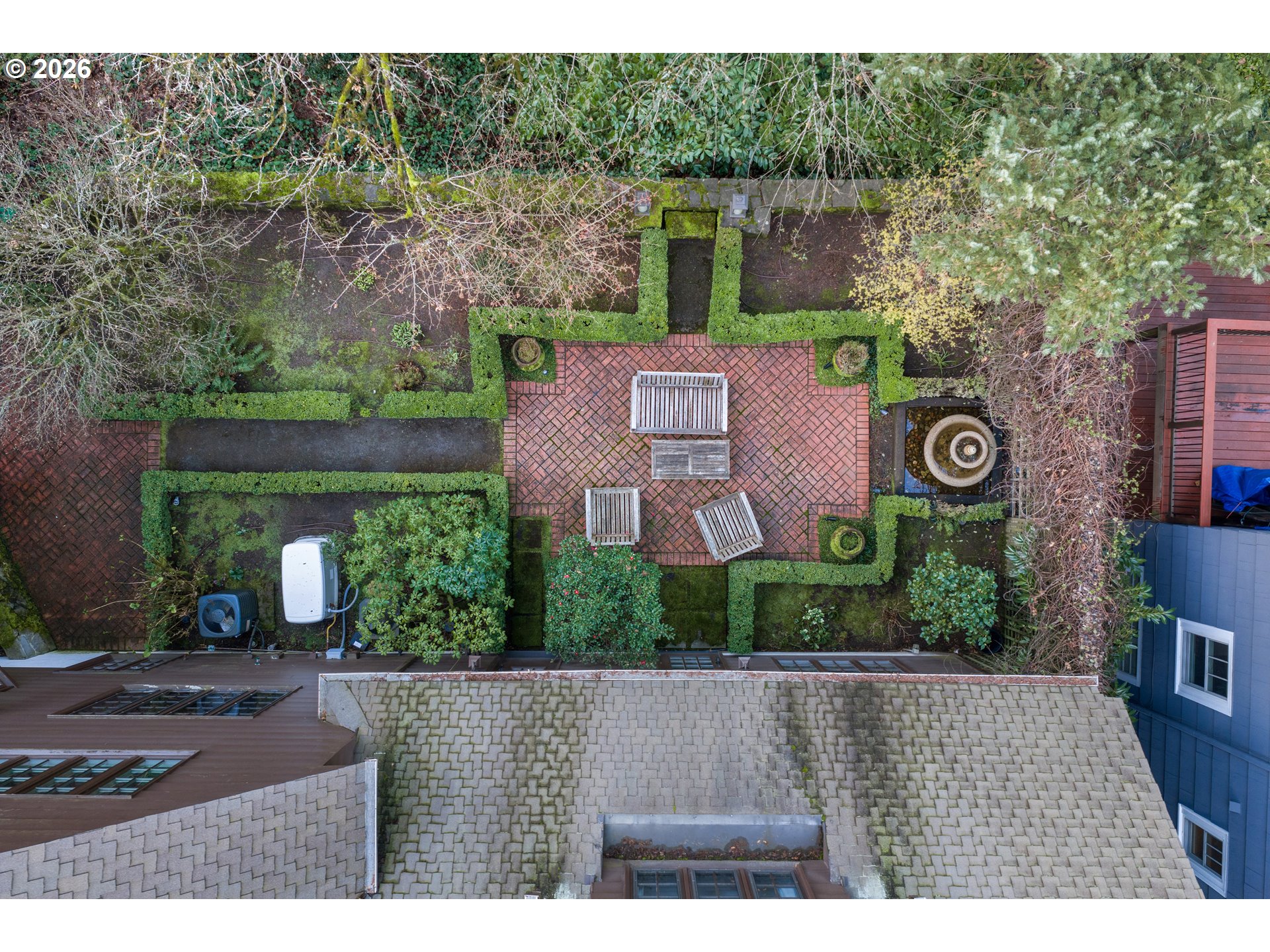 2897 Southwest Rutland Terrace Portland, OR 97205 - Photo 44 of 46 an aerial view of a house