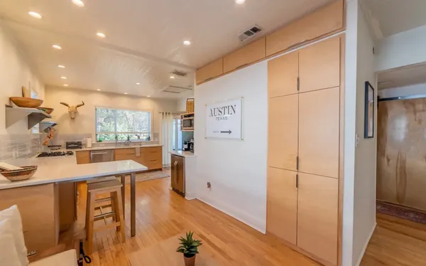 $5,000 | 1503 Newton Street, Austin, TX 78704