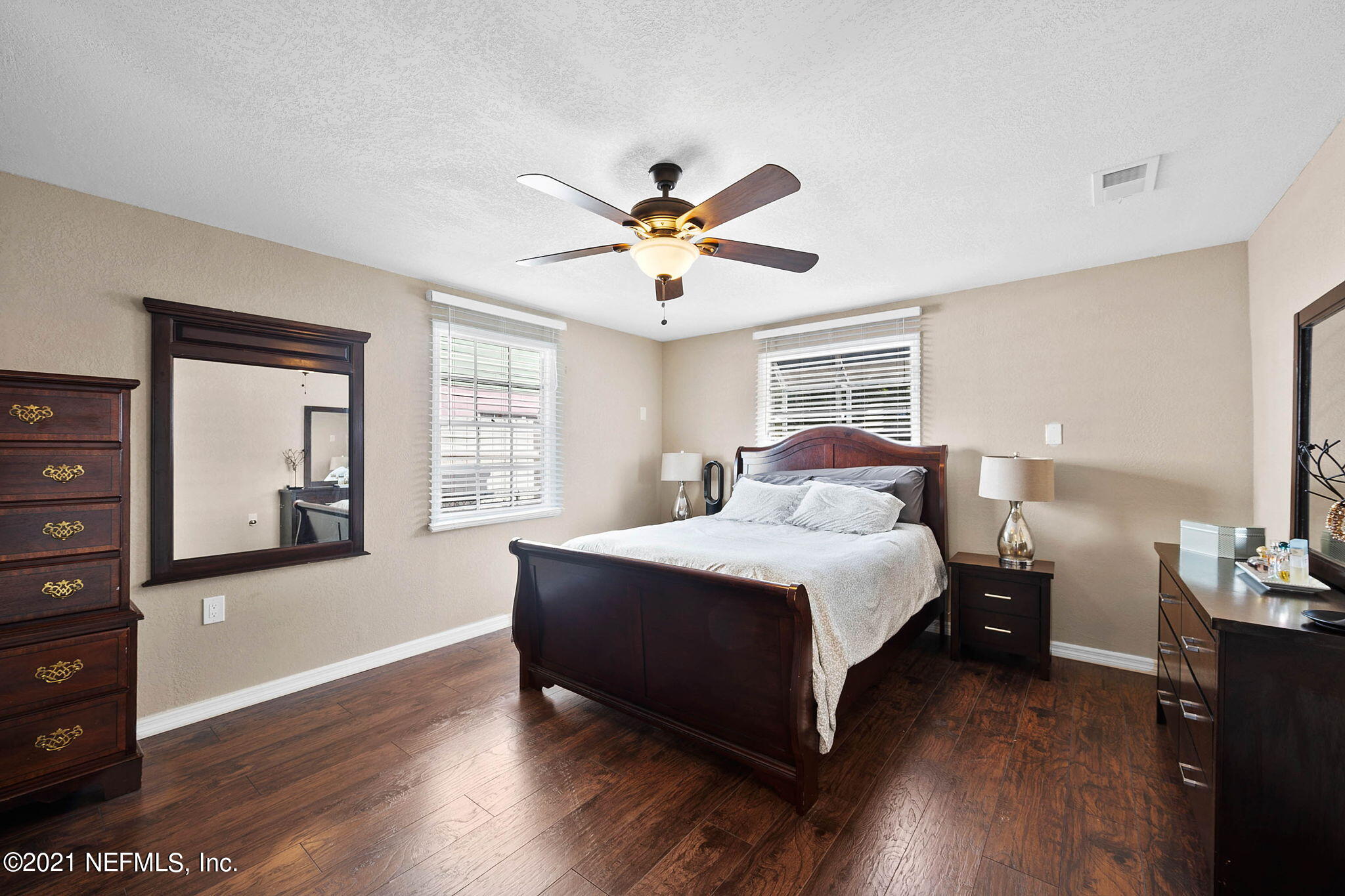 3652 Freeman Road Jacksonville, FL 32207 - Photo 5 of 18 Large Master Bedroom