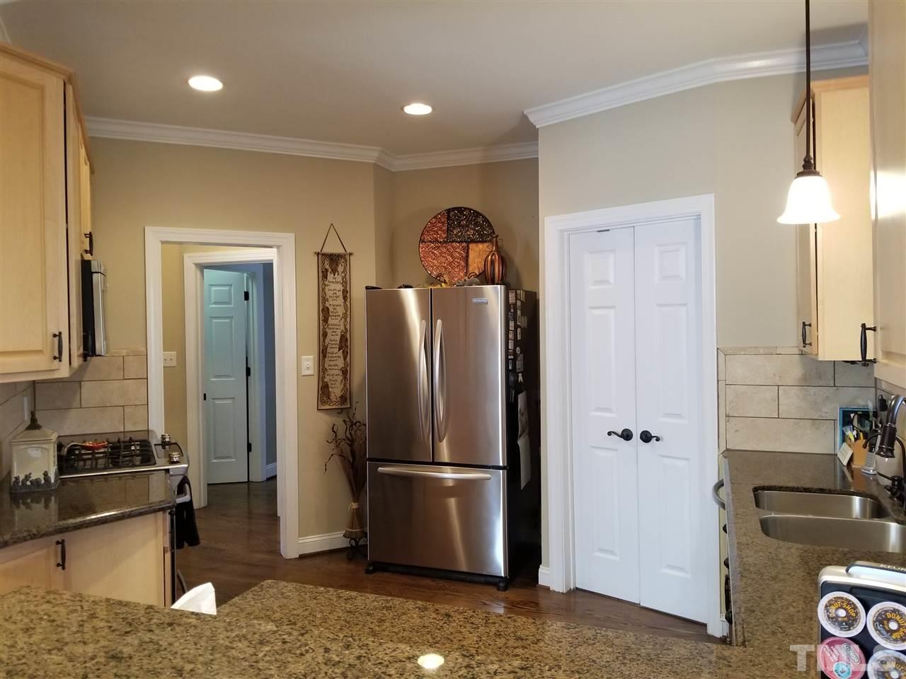 1212 Anna Brook Lane Raleigh, NC 27614 - Photo 10 of 25 Gallery Image 10