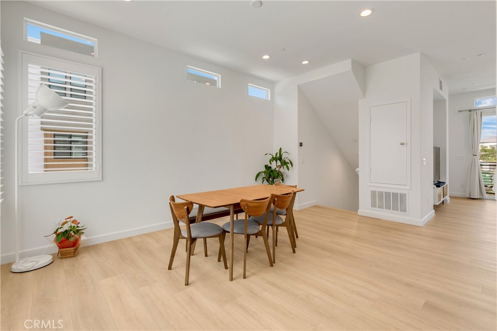130 Rondo Irvine, CA 92618 - Photo 12 of 36