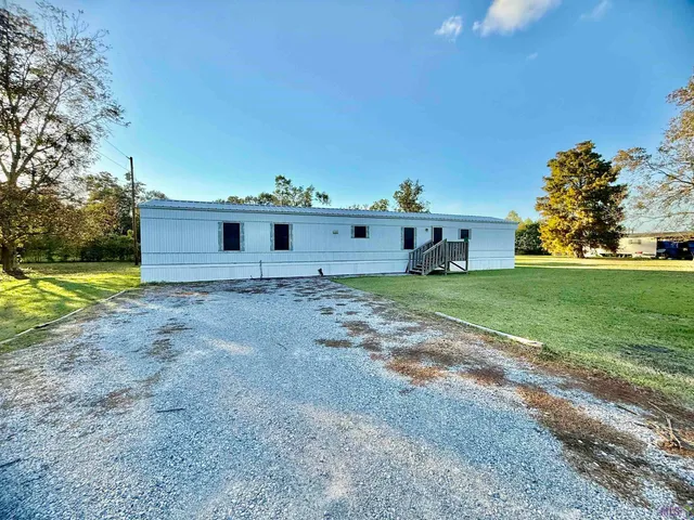 $115,000 | 5211 Wilcox Drive, Port Allen, LA 70767