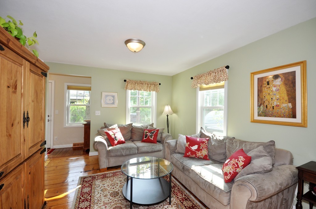 22 Harrison Street Maynard, MA 01754 - Photo 5 of 29 Gallery Image 5
