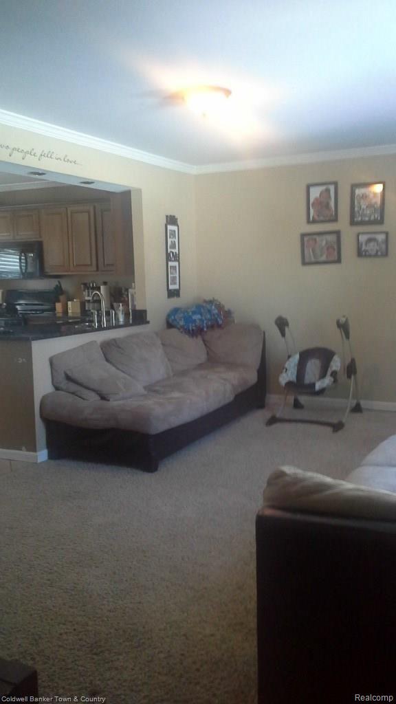 13096 Torrey Road Fenton, MI 48430 - Photo 5 of 36 Living room View from front door