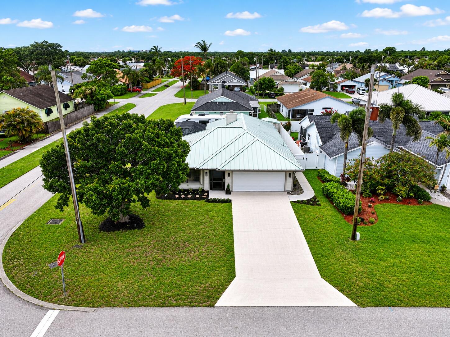 6208 Michael Street Jupiter, FL 33458 - Photo 3 of 60 Front of Home