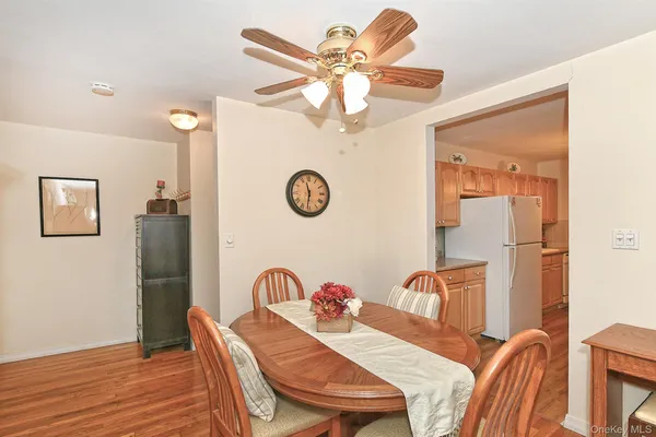 $329,000 | 10 Ivy Street, Unit 10A, Farmingdale, NY 11735