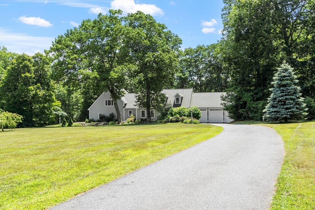 39 Main Street Princeton, MA 01541 - Photo 3 of 40