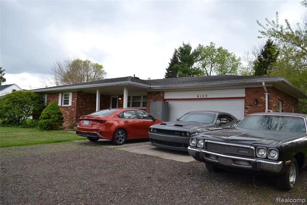 8153 North State Road Otisville, MI 48463 - Photo 3 of 33
