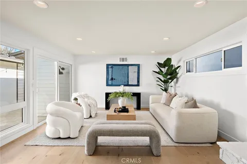 $1,899,000 | 9441 Iolani Circle, Huntington Beach, CA 92646