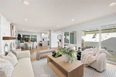 $1,899,000 | 9441 Iolani Circle, Huntington Beach, CA 92646