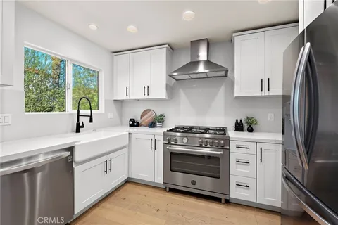 $1,899,000 | 9441 Iolani Circle, Huntington Beach, CA 92646