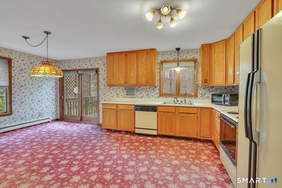 314 Timber Ridge Road Middletown, CT 06457 - Photo 8 of 29