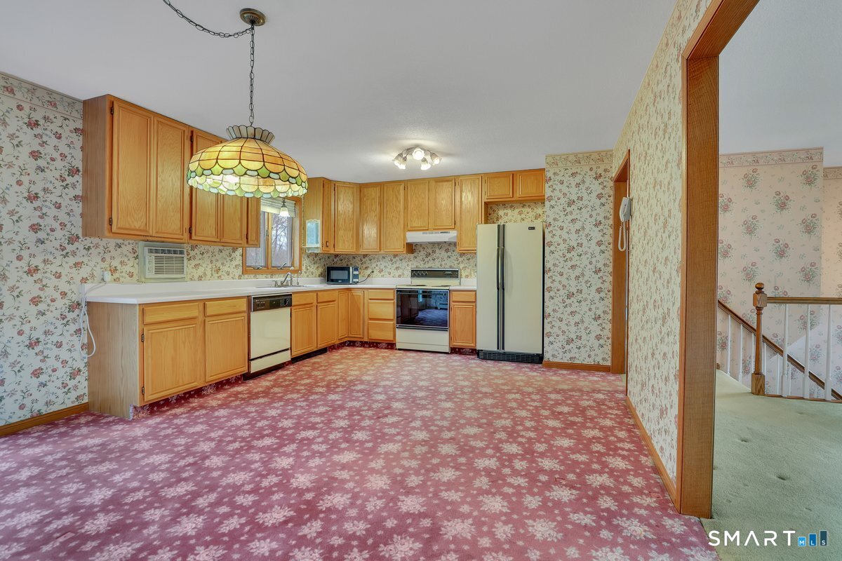 314 Timber Ridge Road Middletown, CT 06457 - Photo 9 of 29